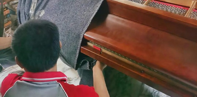 搬家公司搬運鋼琴